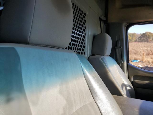 Nissan Nv 2500 Image 8
