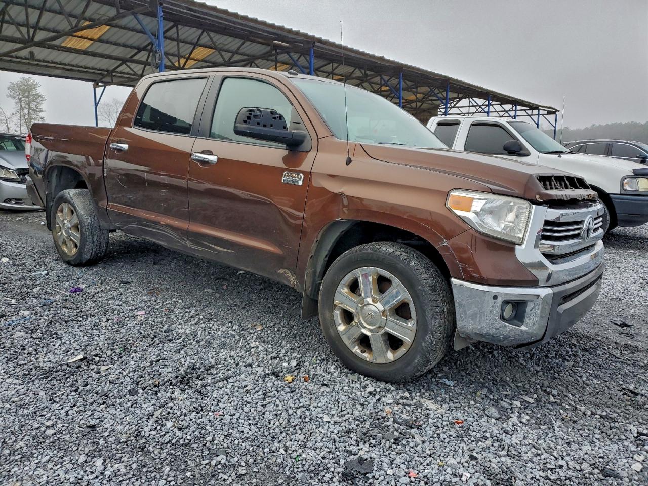 Toyota Tundra Crewmax 1794 Image 5
