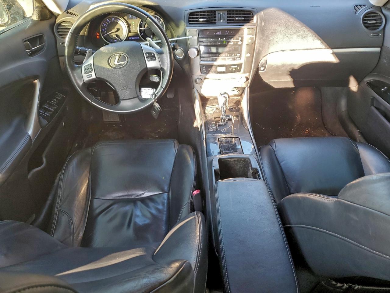 Lexus Is 250 Image 4