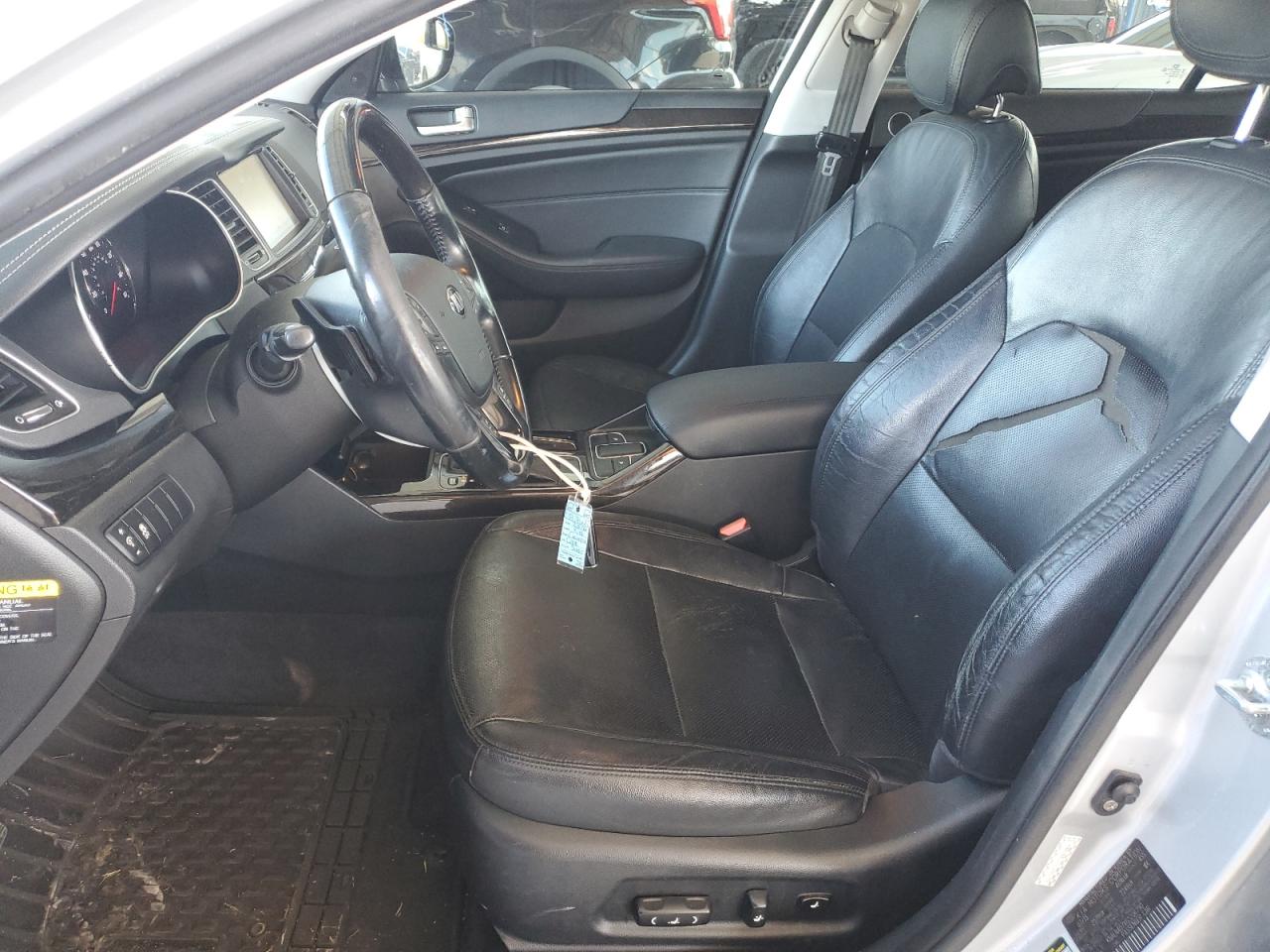 Kia Cadenza Luxury Image 10