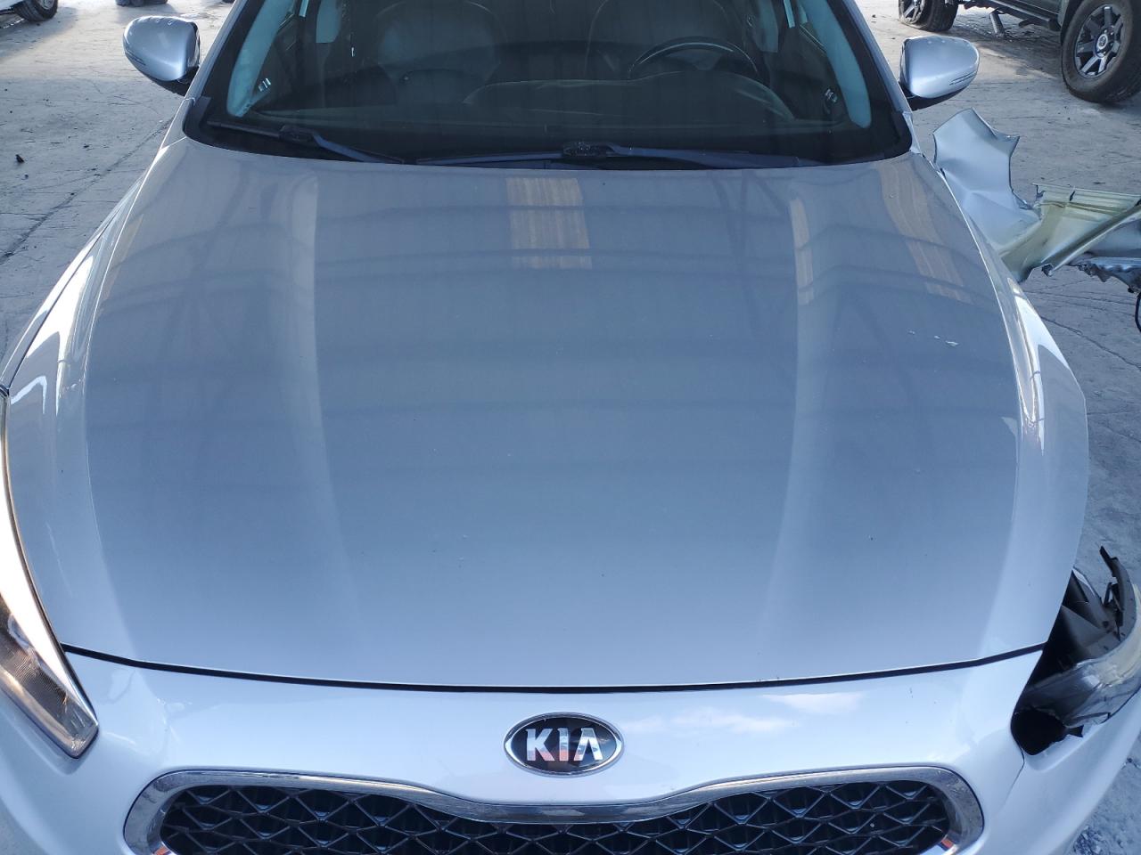 Kia Cadenza Luxury Image 9