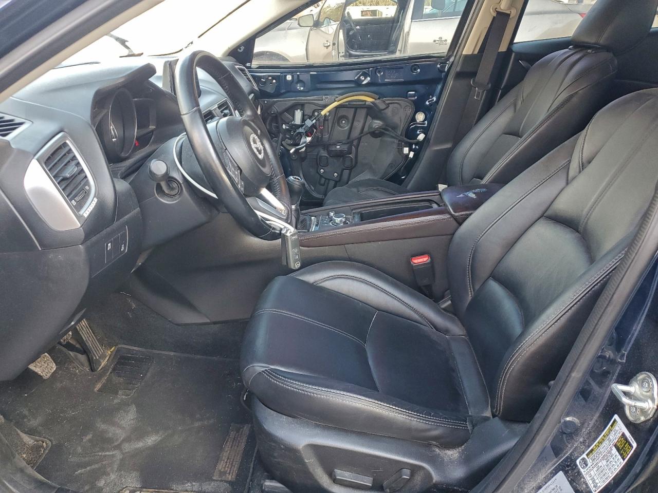 Mazda 3 Touring Image 7