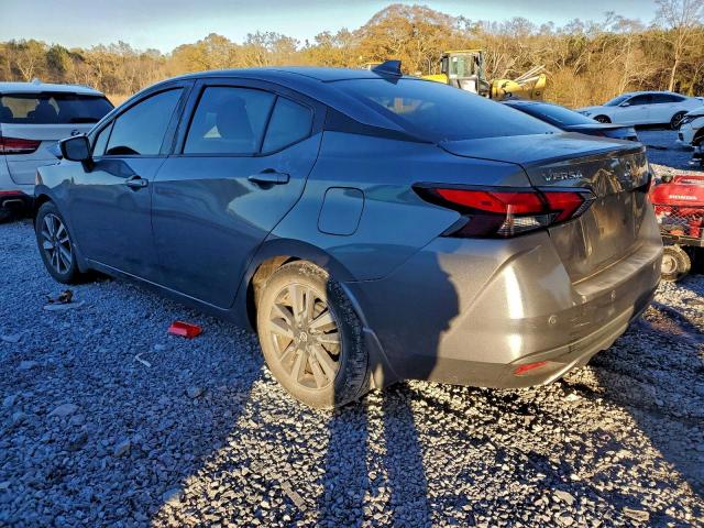 Nissan Versa Sv Image 4