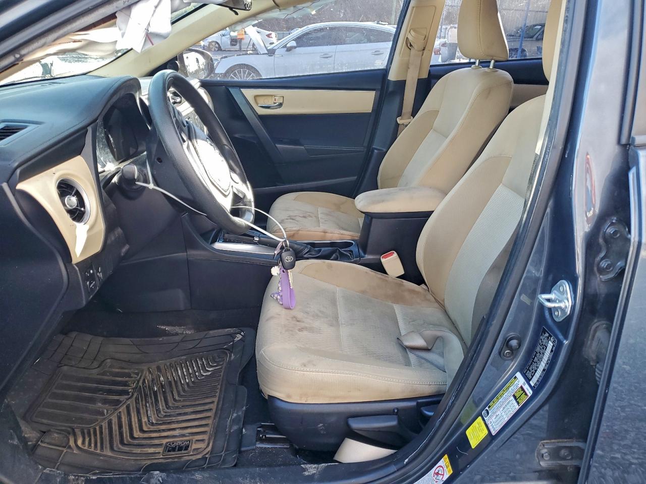 Toyota Corolla L Image 5