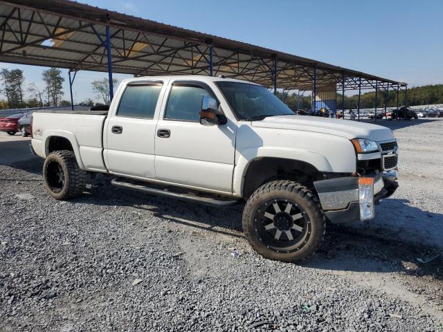 Chevrolet Silverado K2500 Image 4