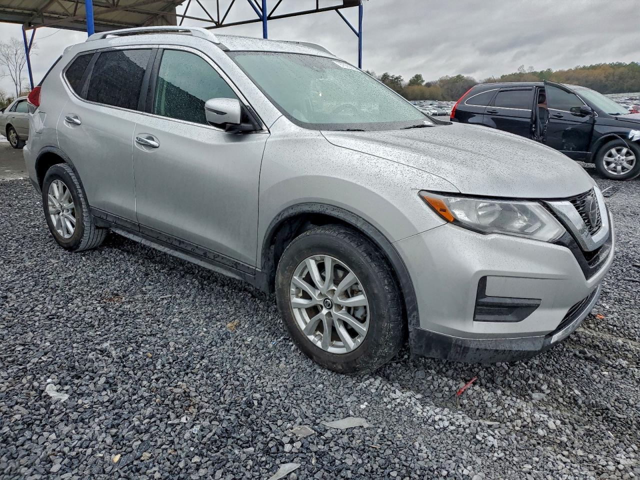 Nissan Rogue S Image 4