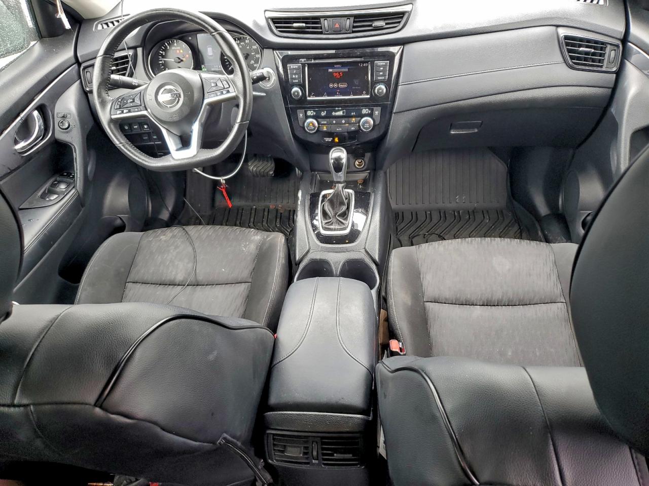 Nissan Rogue S Image 7