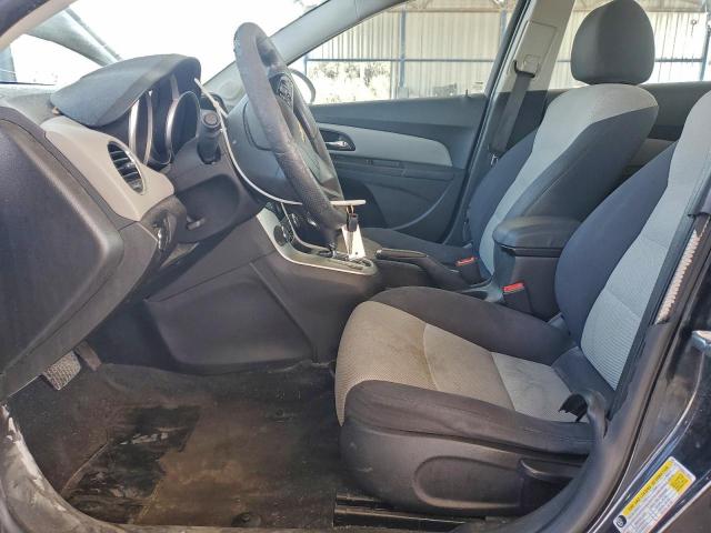 Chevrolet Cruze Ls Image 3