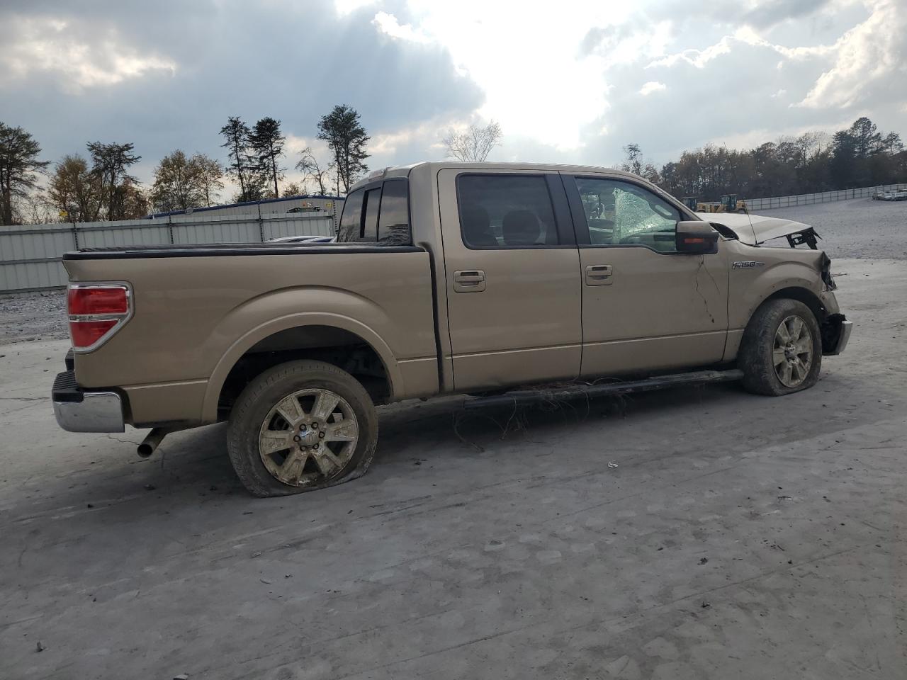 Ford F-150 Supercrew Image 2