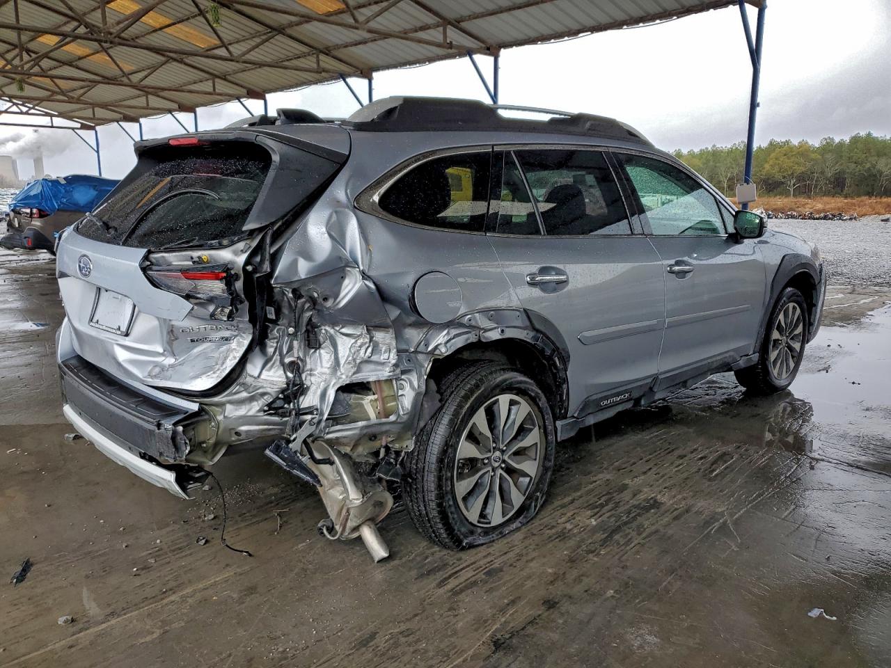 Subaru Outback Touring Image 2