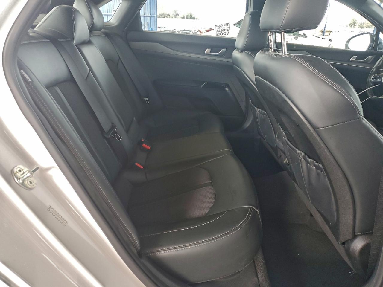 Kia K5 Gt Line Image 9