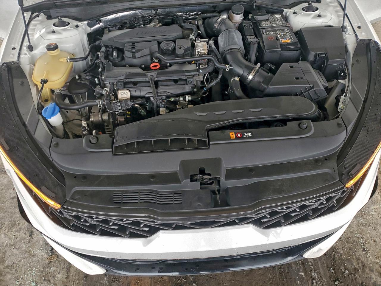 Kia K5 Gt Line Image 6