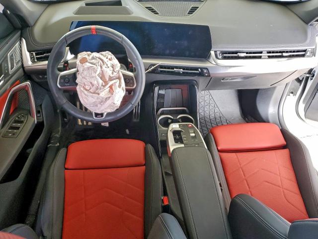 BMW X Series M35i Image 12