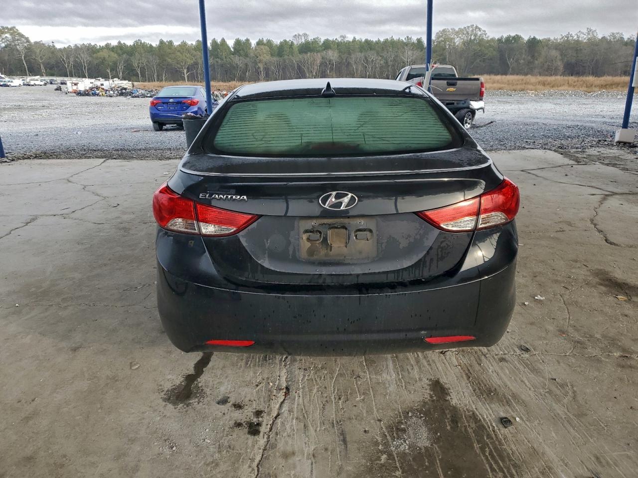 Hyundai ELANTRA Gls Image 12