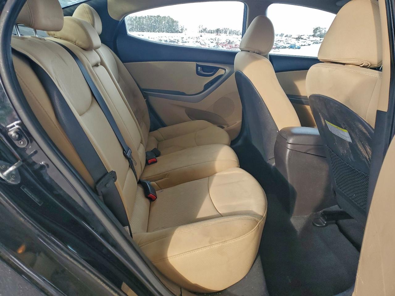 Hyundai ELANTRA Gls Image 3