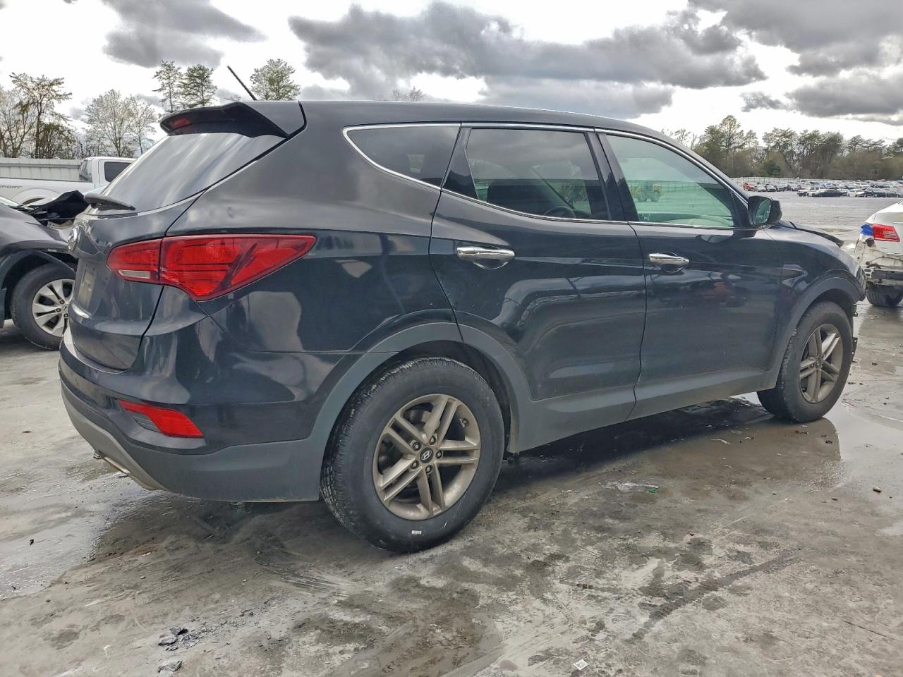 Hyundai SANTA FE Image 6