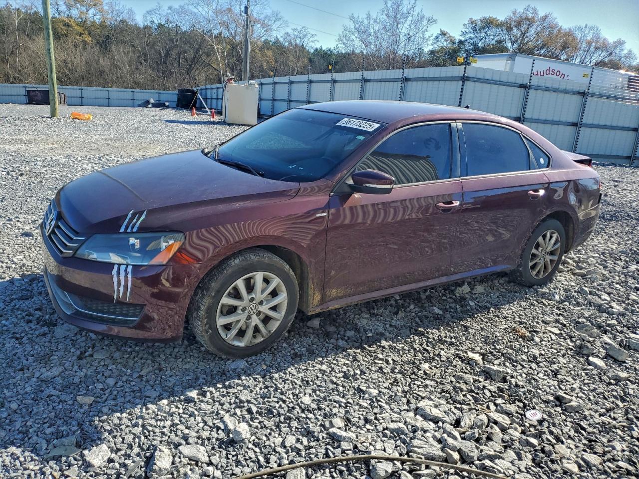 Volkswagen Passat S Image 1