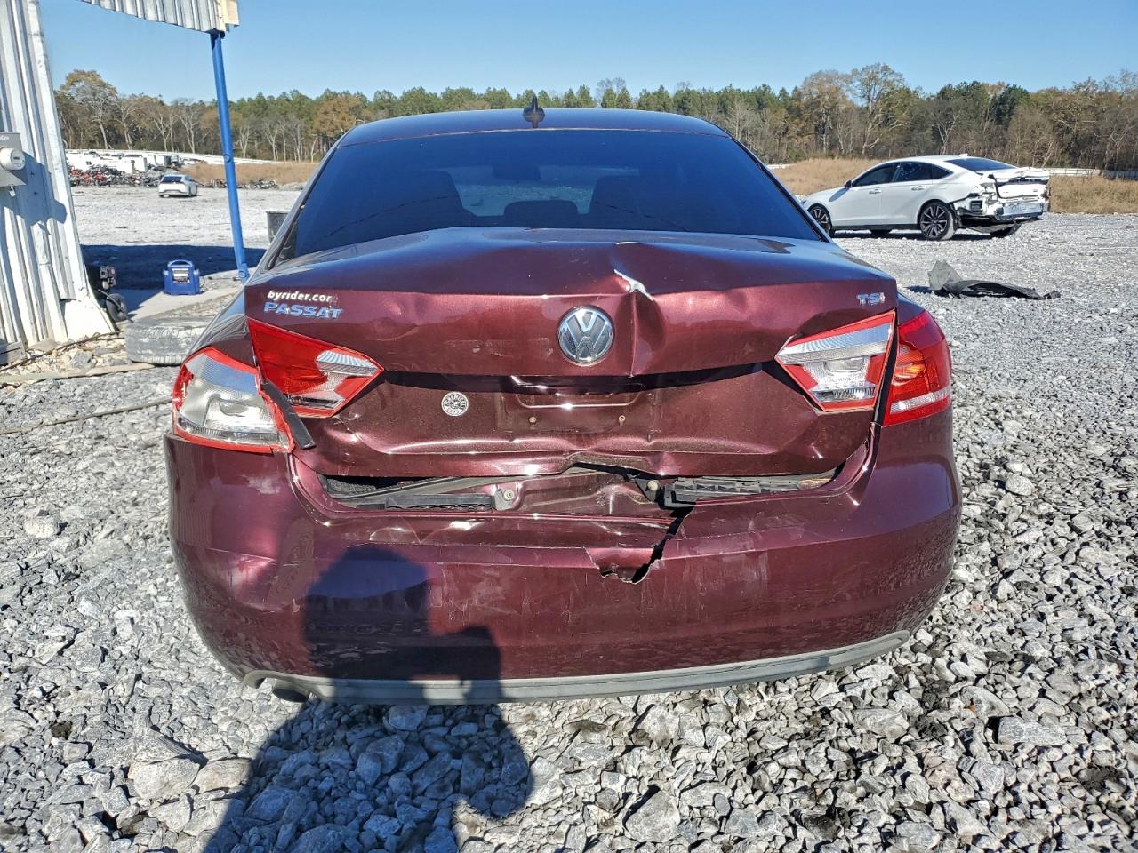 Volkswagen Passat S Image 3