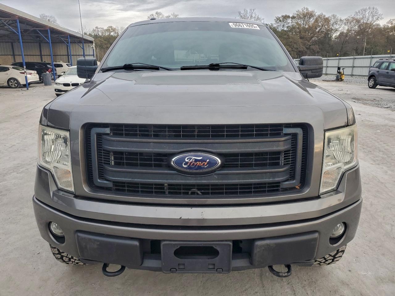 Ford F-150 Super Cab Image 4