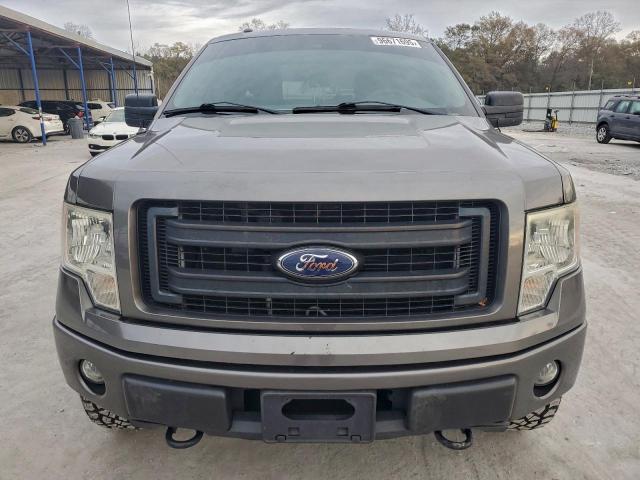 Ford F-150 Super Cab Image 4