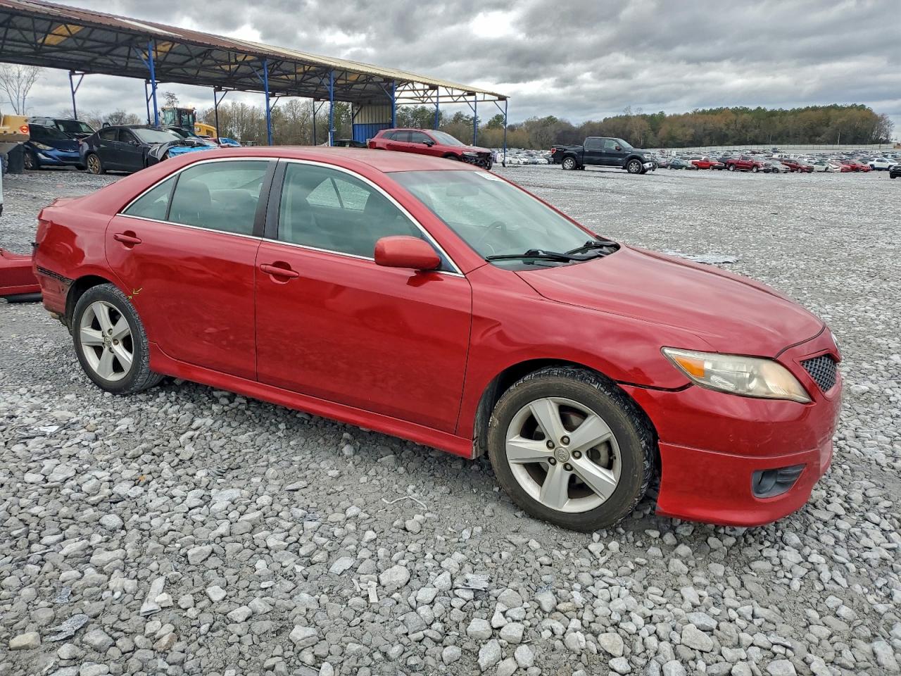 Toyota Camry Base Image 5