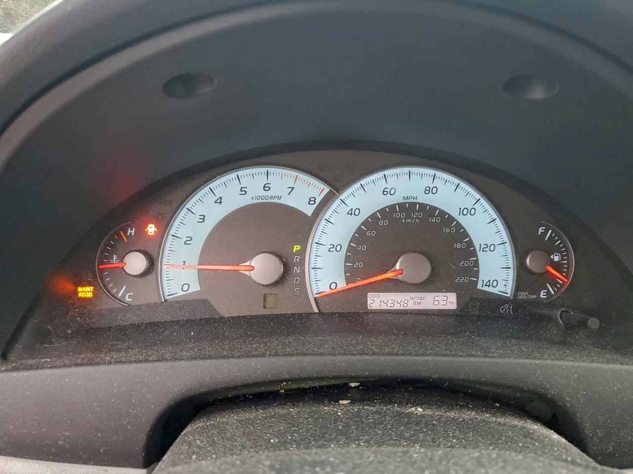 Toyota Camry Base Image 7