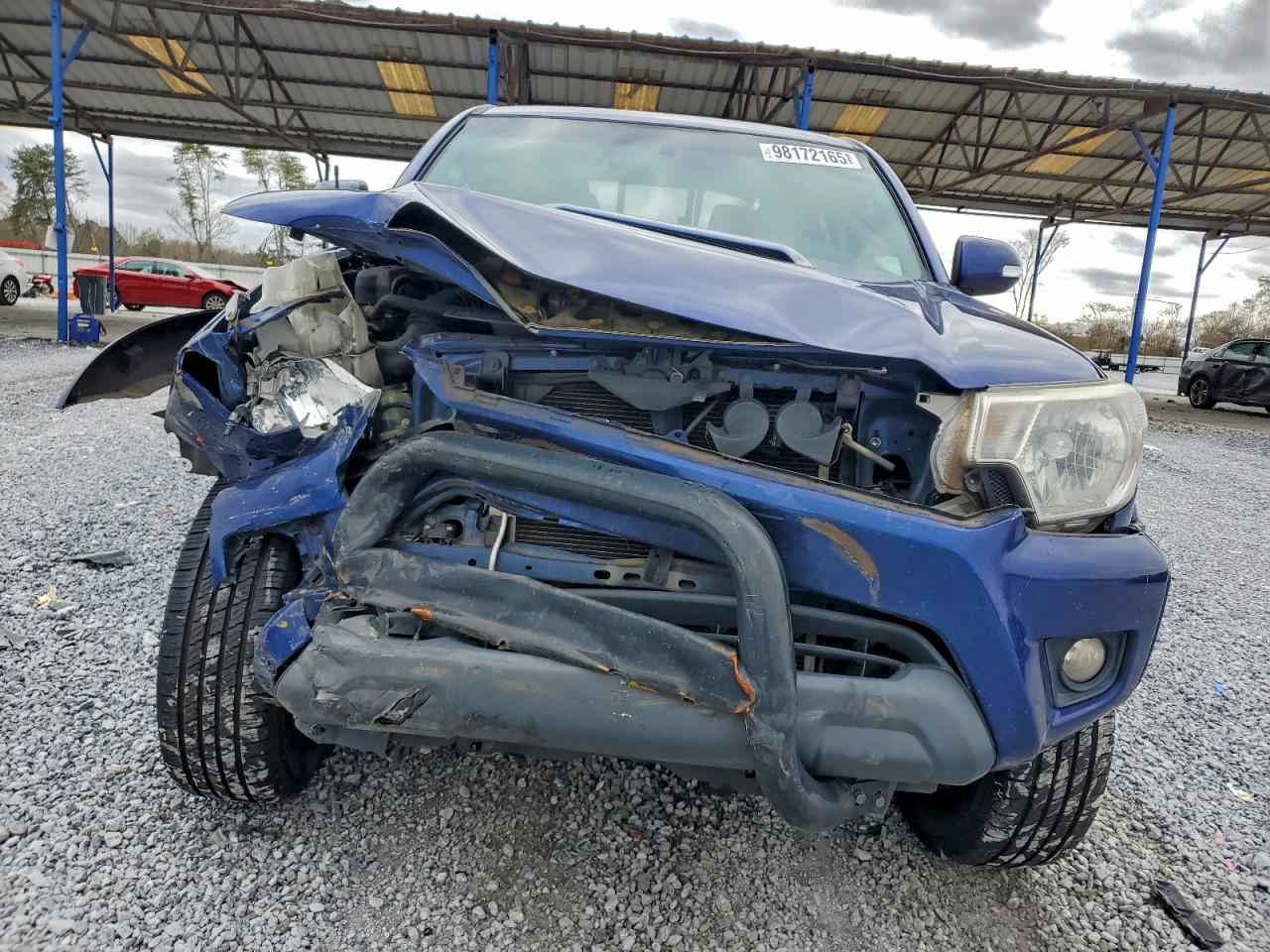 Toyota Tacoma Double Cab Image 3