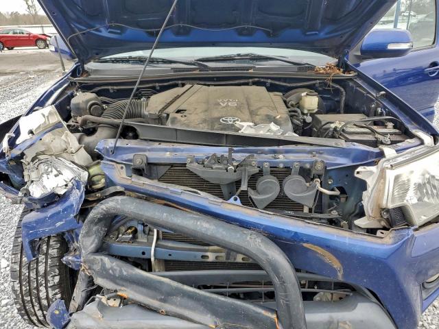 Toyota Tacoma Double Cab Image 9