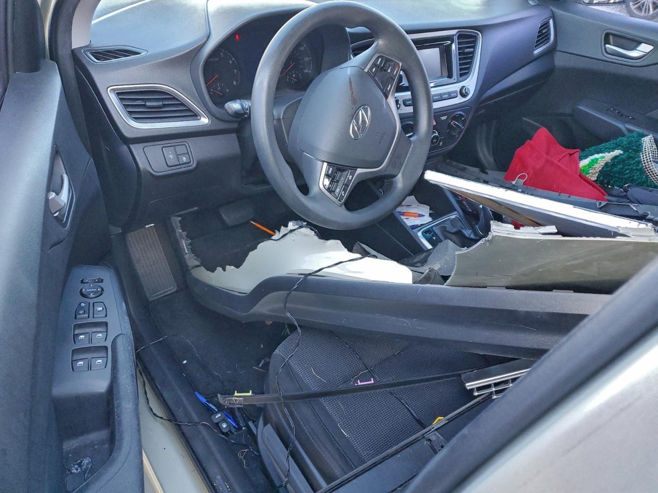 Hyundai ACCENT Se Image 8