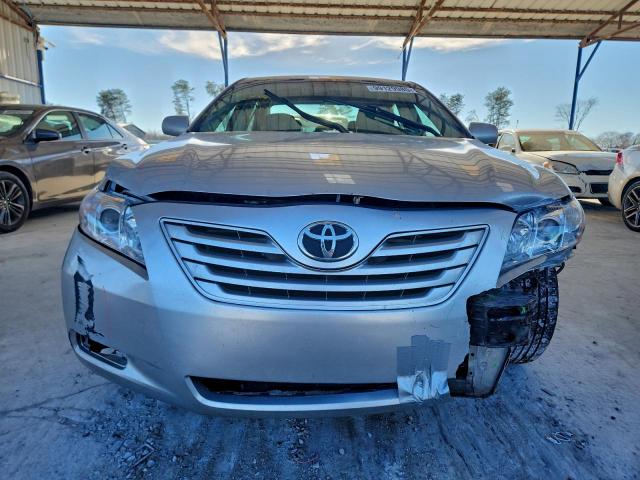 Toyota Camry Ce Image 9