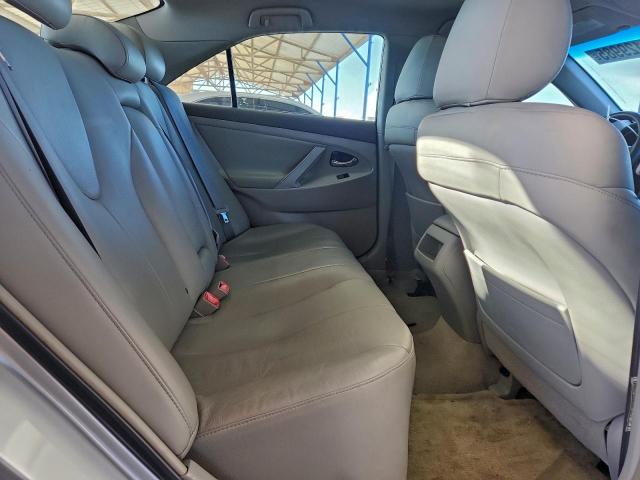 Toyota Camry Ce Image 11