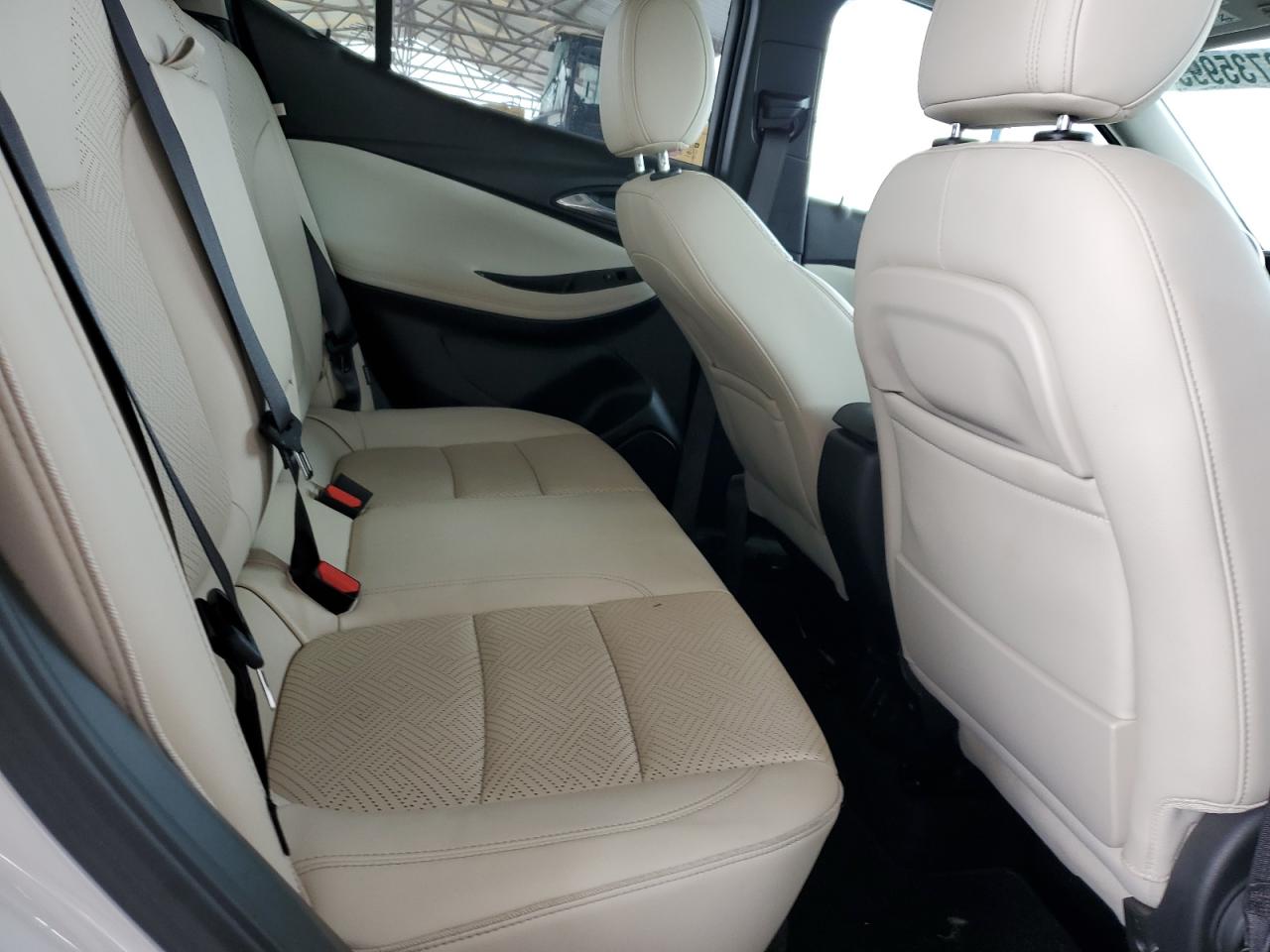 Buick Encore Essence Image 11