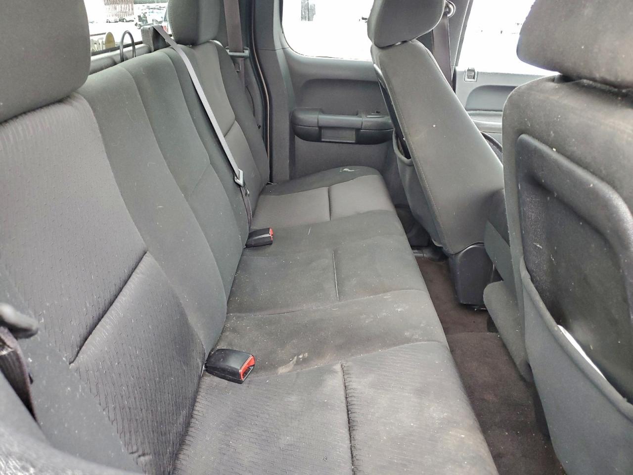 Chevrolet Silverado C1500 Ls Image 8