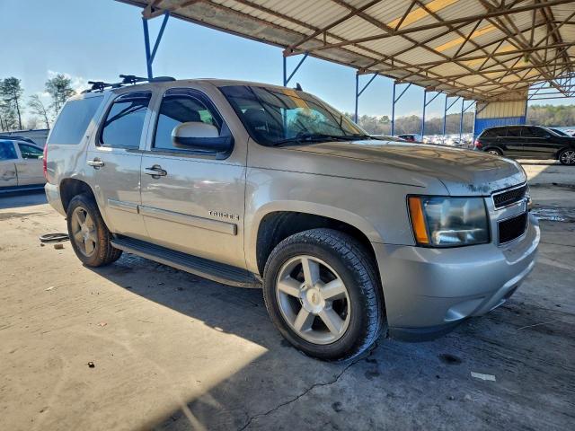 Chevrolet Tahoe C1500 Image 8