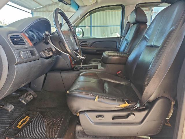 Chevrolet Tahoe C1500 Image 11