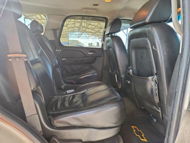 Chevrolet Tahoe C1500 Image 7