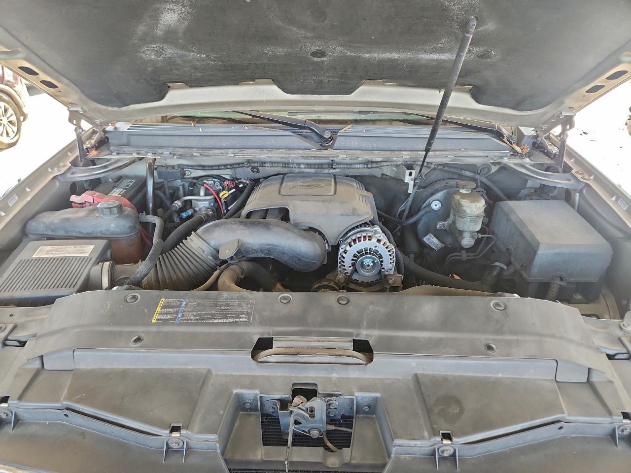 Chevrolet Tahoe C1500 Image 13