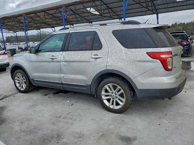 Ford Explorer Xlt Image 2