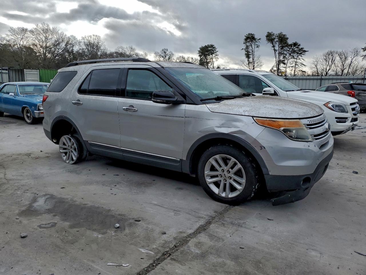 Ford Explorer Xlt Image 3