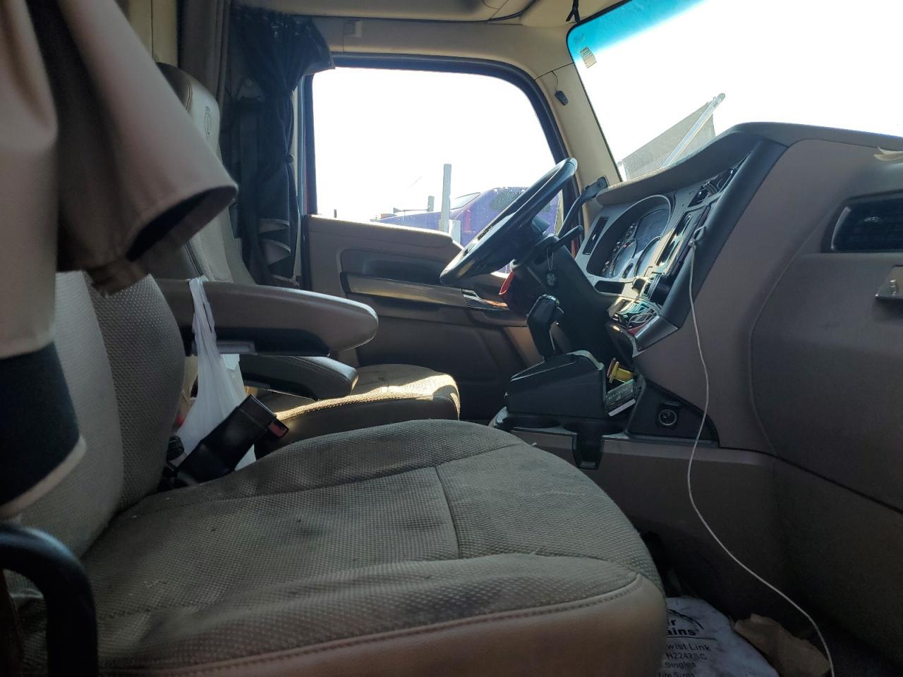 Kenworth Constructi T680 Image 10