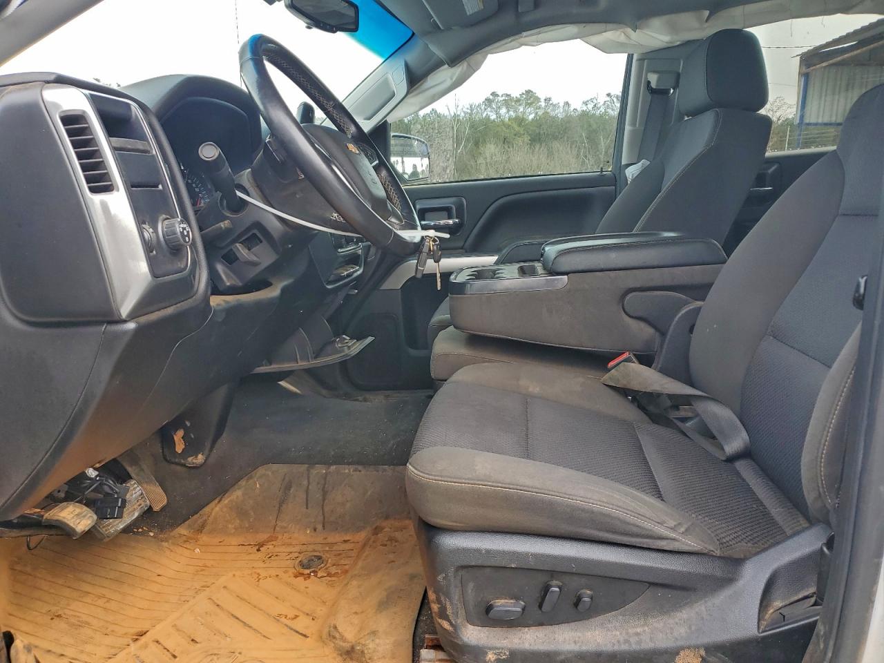 Chevrolet Silverado C1500 Lt Image 3