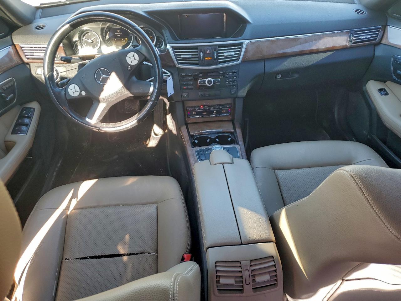 Mercedes-Benz E-Class 350 4matic Image 7