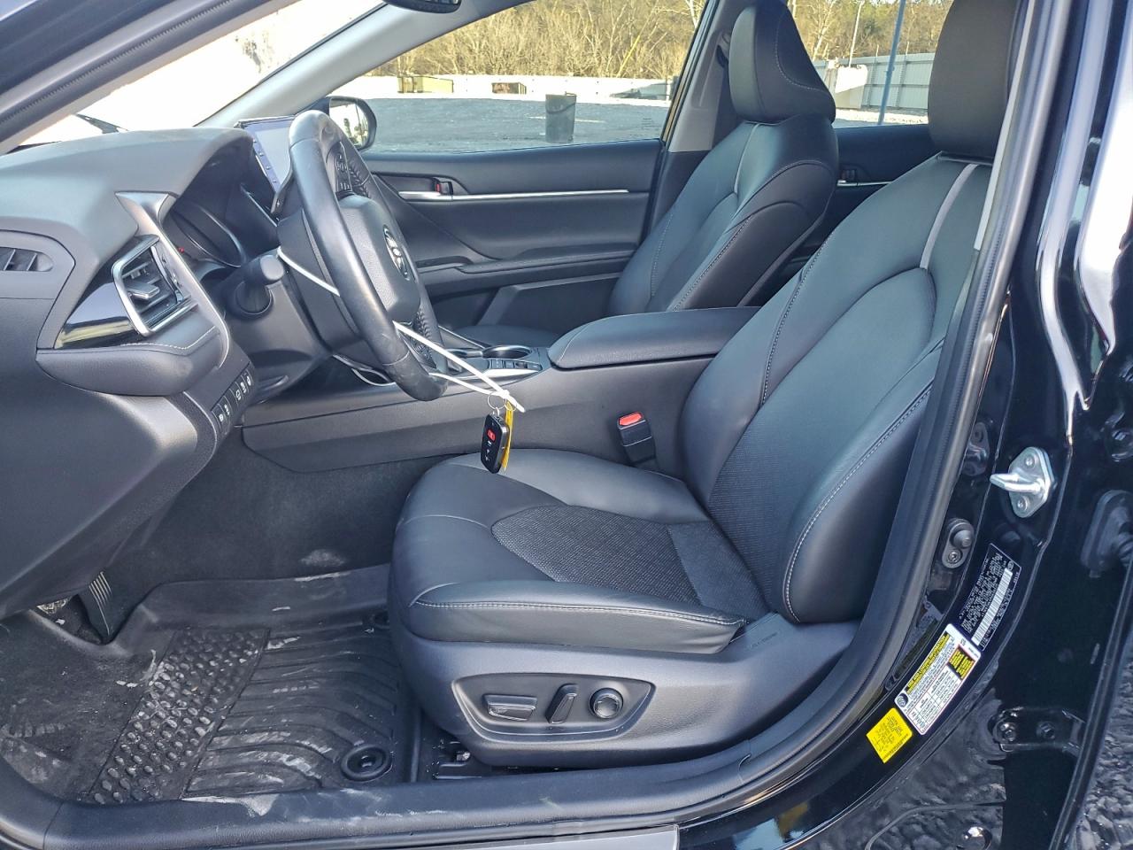 Toyota Camry Xse Image 12