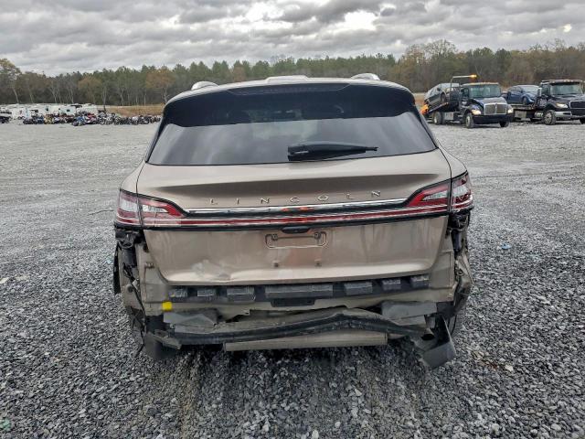 Lincoln Nautilus Image 10