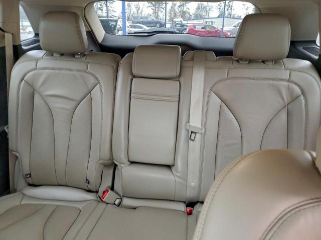 Lincoln Nautilus Image 11