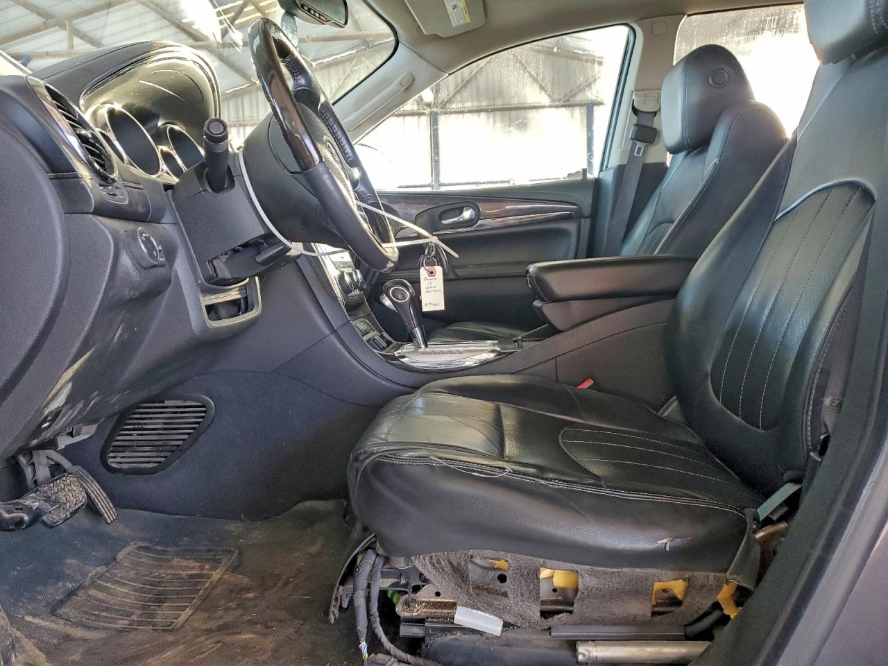 Buick Enclave Image 6