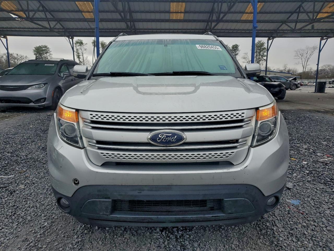 Ford Explorer Limited Image 6
