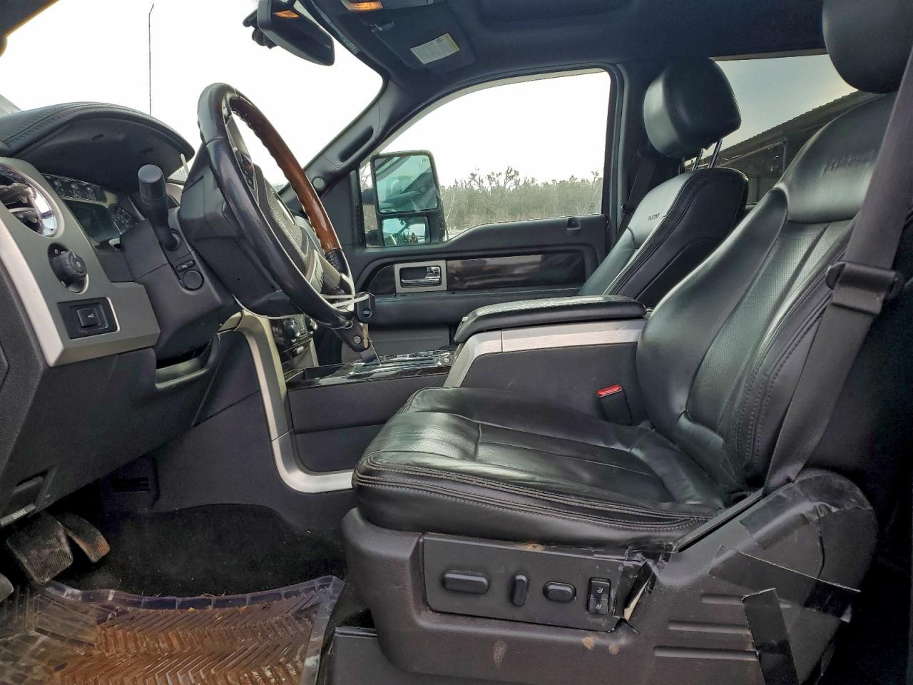 Ford F-150 Supercrew Image 2