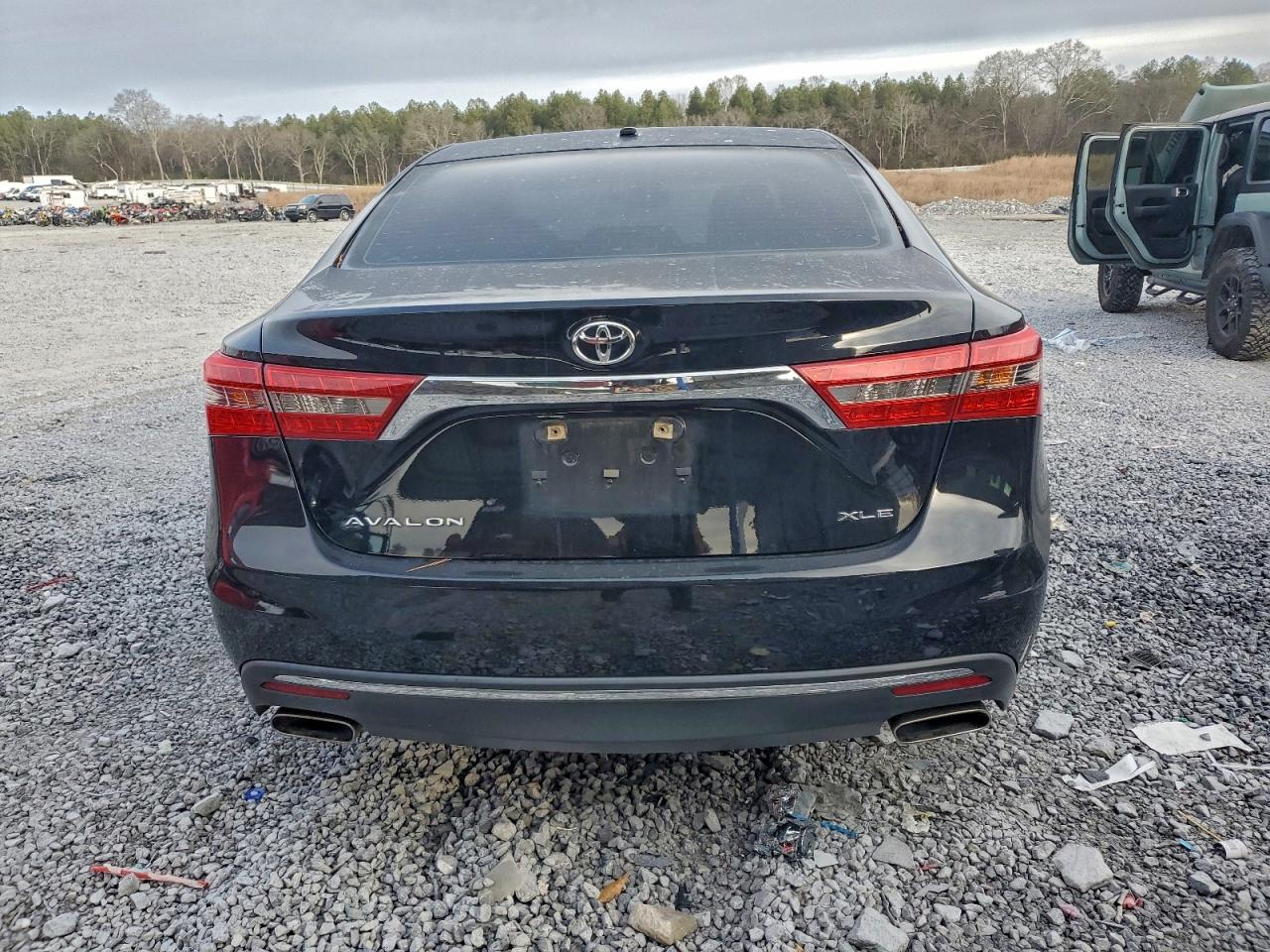 Toyota Avalon Xle Image 9