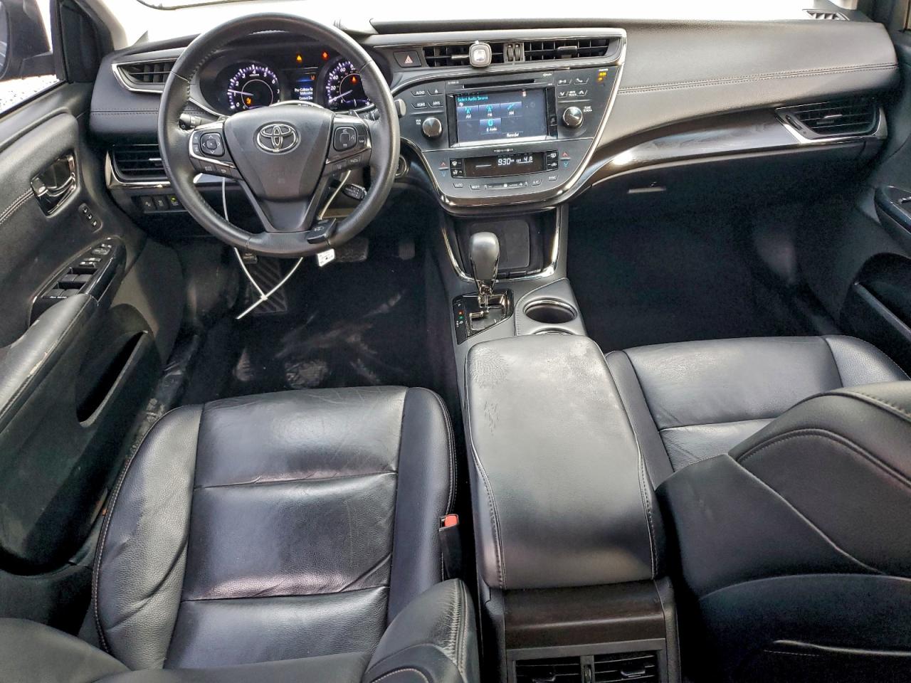 Toyota Avalon Xle Image 3